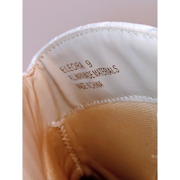 White Faux Crocodile Leather Ankle Boots With Side Zipper & Block Heel Size 9 - Picture 5 of 8